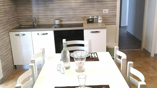 Rooms in Napoli Municipalità 3 - photo 8