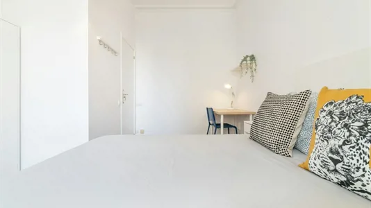 Rooms in Barcelona Eixample - photo 2