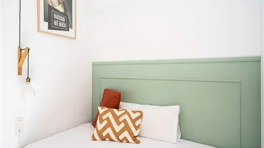 Rooms in Madrid Centro - photo 7