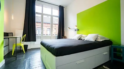 Room for rent in Charleroi, Henegouwen