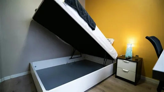 Rooms in Madrid Centro - photo 4