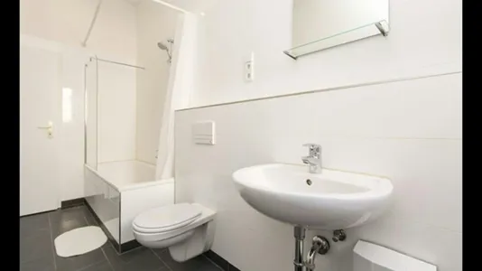 Rooms in Berlin Friedrichshain-Kreuzberg - photo 9