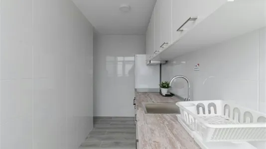 Rooms in Adaro - photo 7