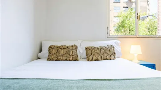 Rooms in Madrid Centro - photo 5