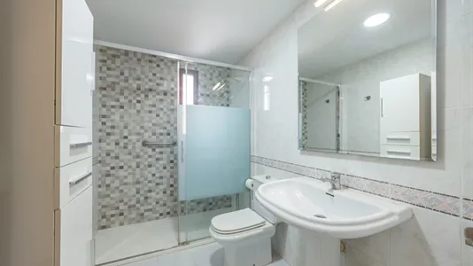 Rooms in el Camí de Vera - photo 10