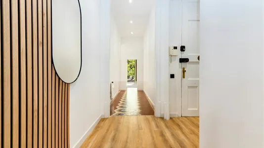 Rooms in Barcelona Eixample - photo 10