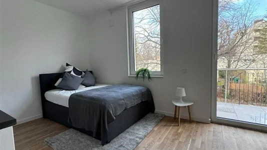 Apartments in Berlin Steglitz-Zehlendorf - photo 4