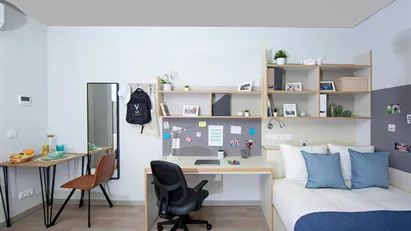 Room for rent in Barcelona Sant Martí, Barcelona