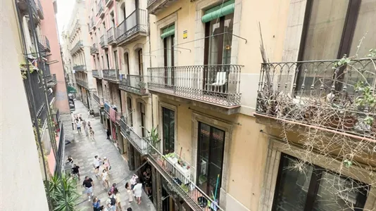 Rooms in Barcelona Ciutat Vella - photo 7