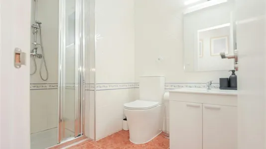 Rooms in Reus - photo 4
