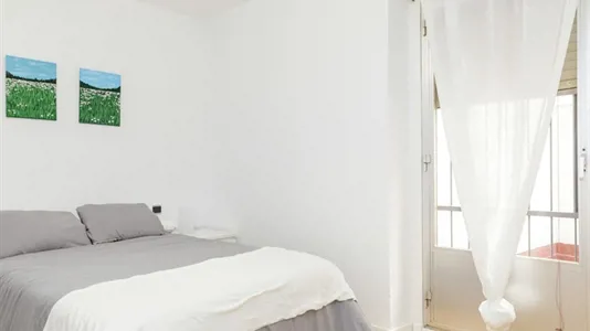 Rooms in Zaragoza - photo 2