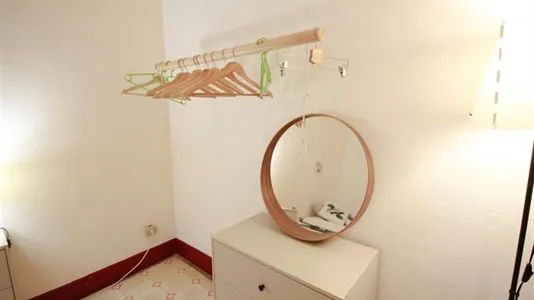 Rooms in Barcelona Eixample - photo 4