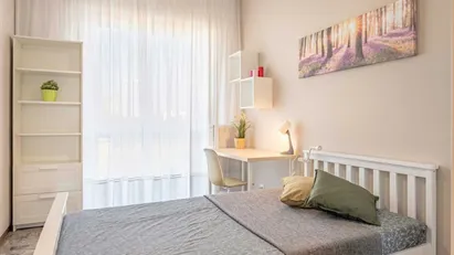Room for rent in Milano Zona 2 - Stazione Centrale, Gorla, Turro, Greco, Crescenzago, Milan