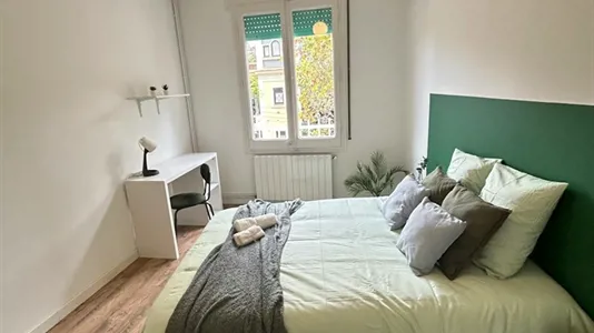 Rooms in Barcelona Sants-Montjuïc - photo 3