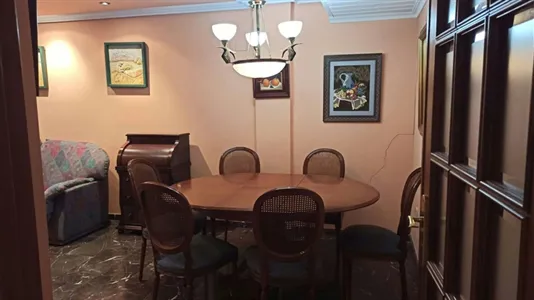 Rooms in Valencia Extramurs - photo 10