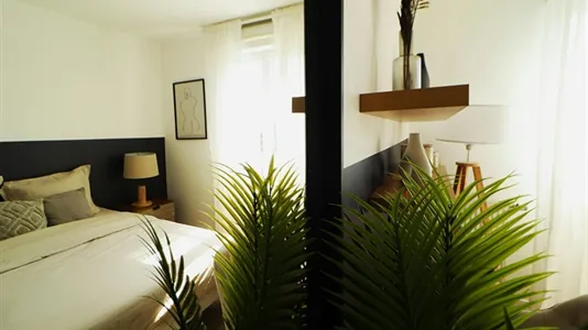 Rooms in Saint-Denis - photo 4