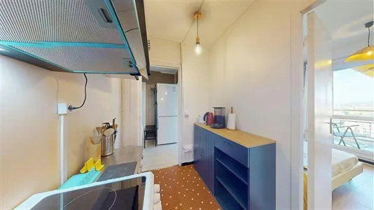 Rooms in Lyon - photo 9