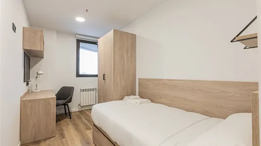 Rooms in Santander - photo 4