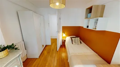 Room for rent in Paris 17ème arrondissement, Paris