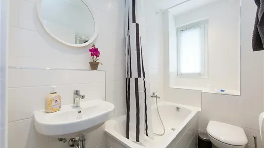 Rooms in Berlin Mitte - photo 9