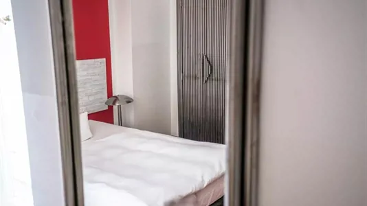 Rooms in Berlin Charlottenburg-Wilmersdorf - photo 2