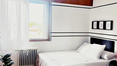 Room for rent in Madrid Moncloa-Aravaca, Madrid