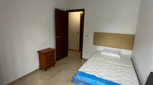 Rooms in Córdoba - photo 1