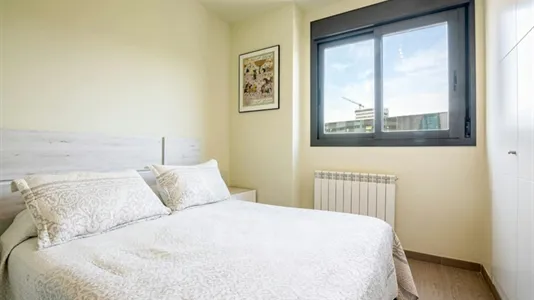 Rooms in L'Hospitalet de Llobregat - photo 2