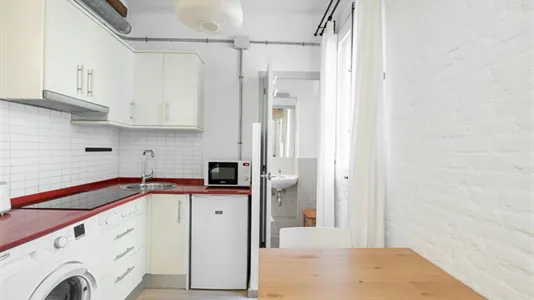 Apartments in Barcelona Ciutat Vella - photo 9