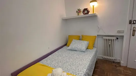 Rooms in Los Berrocales - photo 3