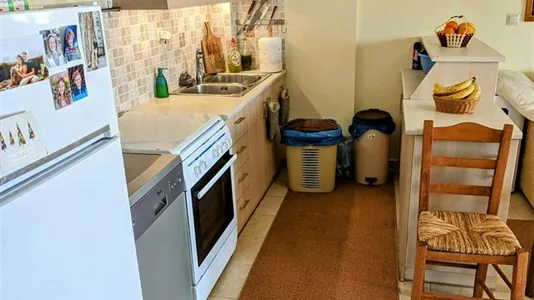 Apartments in East Mani - photo 4