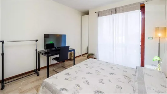 Rooms in Milano Zona 5 - Vigentino, Chiaravalle, Gratosoglio - photo 2