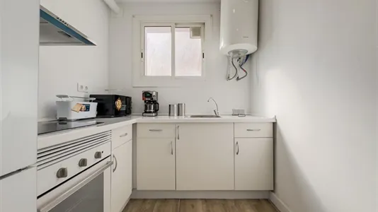 Rooms in Esplugues de Llobregat - photo 3