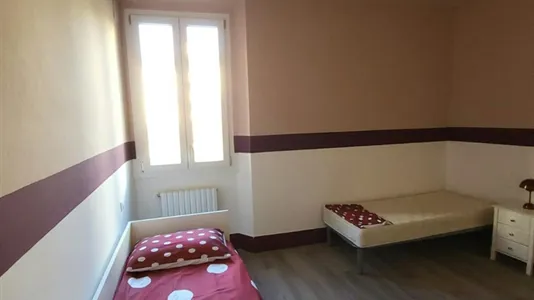 Rooms in Florence - photo 5