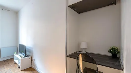 Apartments in Paris 17ème arrondissement - photo 7