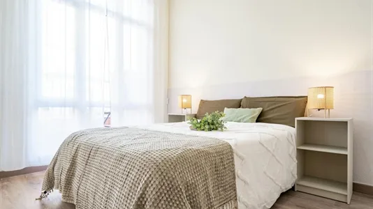 Rooms in Barcelona Les Corts - photo 2