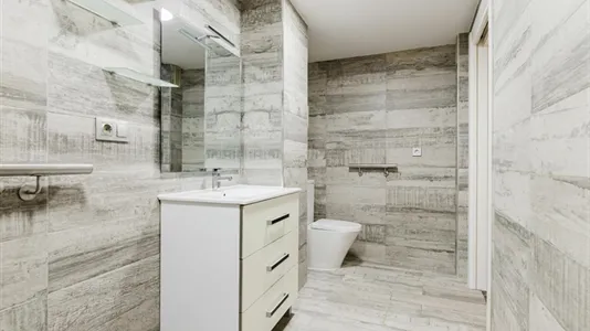 Apartments in Burjassot - photo 8