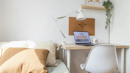 Rooms in Adaro - photo 5