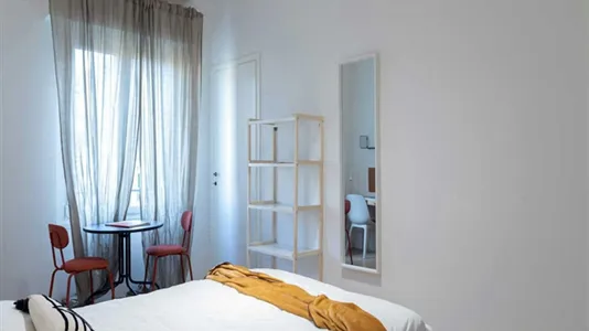 Rooms in Milano Zona 8 - Fiera, Gallaratese, Quarto Oggiaro - photo 1