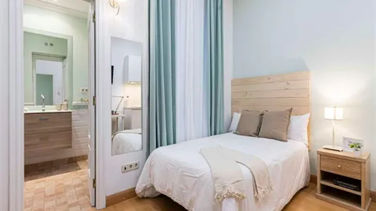 Rooms in Madrid Centro - photo 5