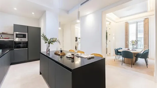 Apartments in Madrid Centro - photo 8