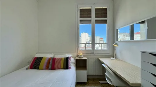 Rooms in Barcelona Eixample - photo 3