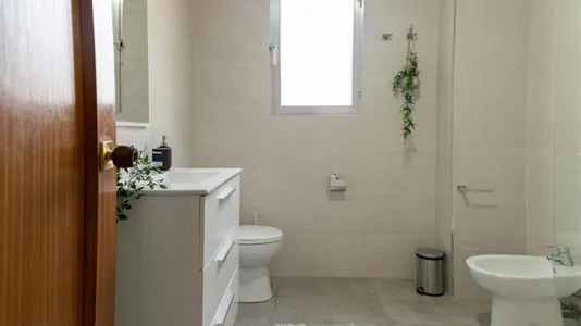 Rooms in Valencia Ciutat Vella - photo 8