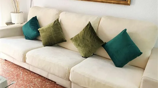 Rooms in Barcelona Eixample - photo 8