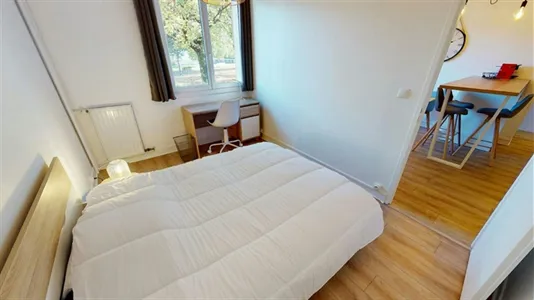 Rooms in Grenoble - photo 1