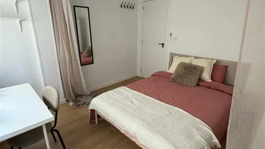 Rooms in Mislata - photo 9