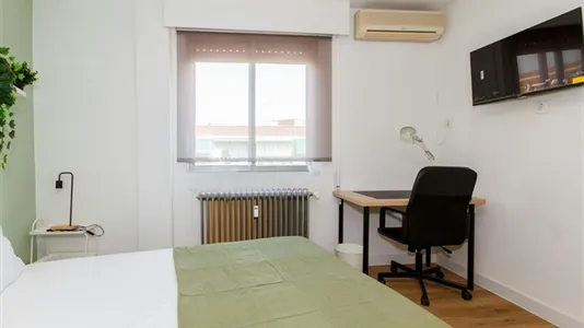 Rooms in Alcalá de Henares - photo 3