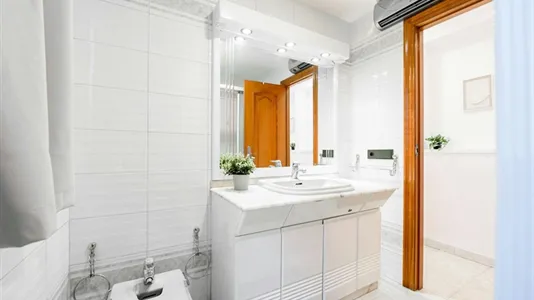 Rooms in Valencia Ciutat Vella - photo 4