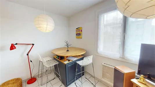 Rooms in Grenoble - photo 4