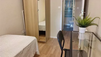 Room for rent in Madrid Puente de Vallecas, Madrid